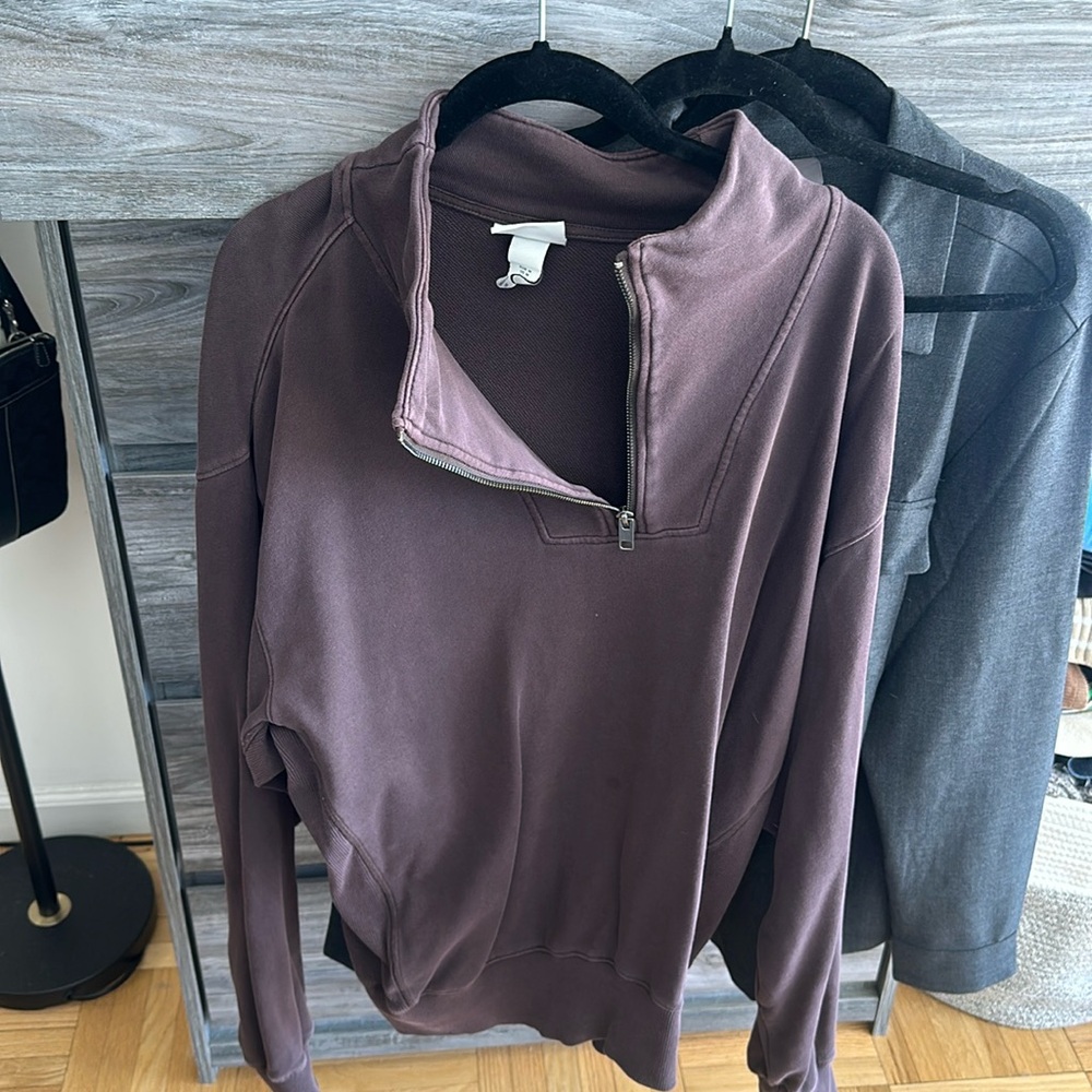 HM sweatshirt